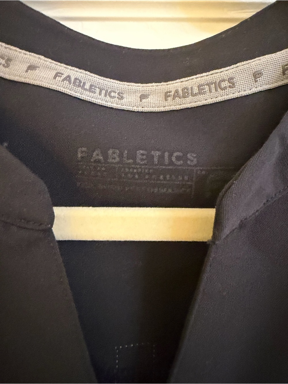 Fabletics Black scrub set small - Picture 3 of 4